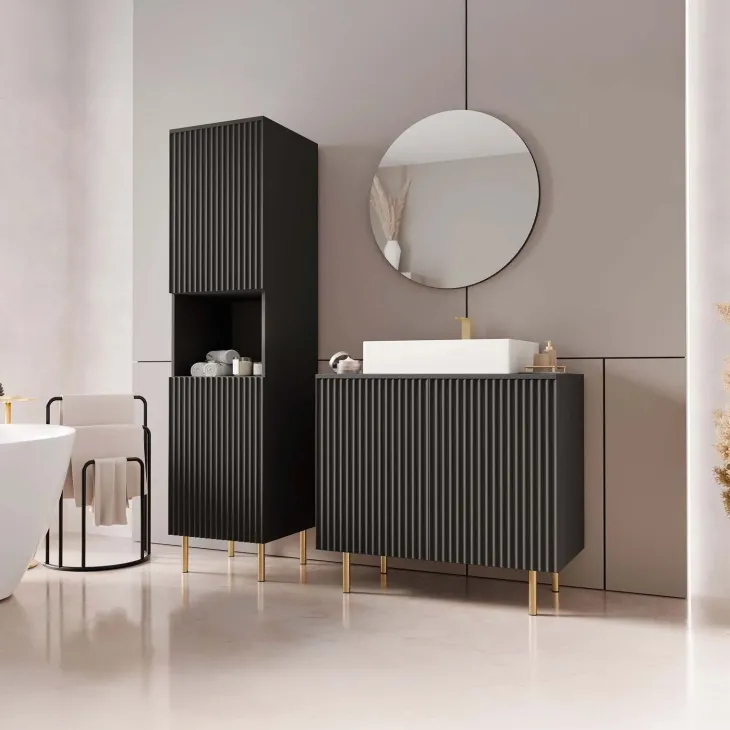 Mobile bagno a terra cannettato 87 cm con colonna a 2 ante e specchio nero Nuria