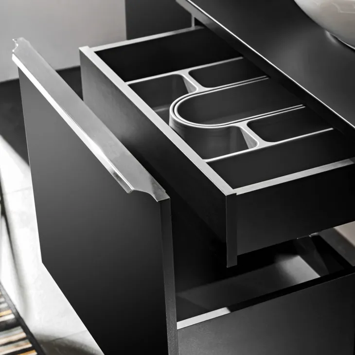 Mobile bagno sospeso 140cm 2 cassettoni e 2 cassetti attrezzati e 2 vani nero Serif