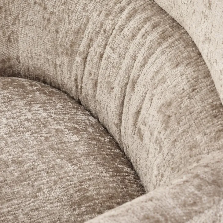 Poltrona design girevole imbottita in tessuto beige Mappy