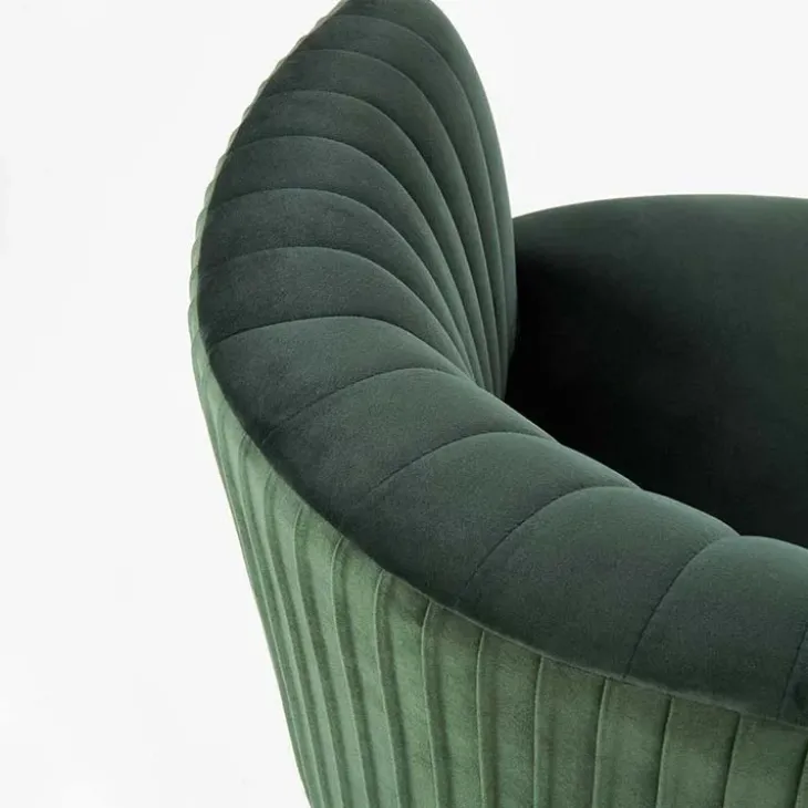 Poltroncina design in velluto verde con gambe oro Romance