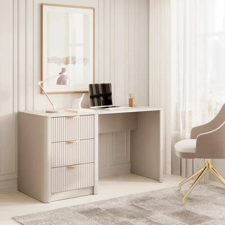 Scrivania 140x55cm 3 cassetti beige cannettato Ramis