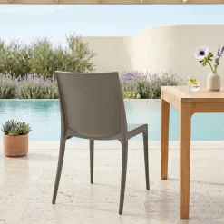 Sedia da giardino impilabile in polipropilene tortora Olbia