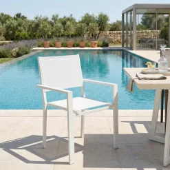 Sedia da giardino impilabile con braccioli quadrati in alluminio e textilene bianco Brezza