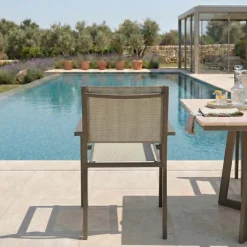Sedia da giardino impilabile con braccioli quadrati in alluminio e textilene tortora Brezza