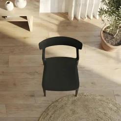 Sedia da pranzo impilabile moderna in polipropilene nero Hans