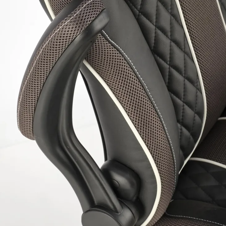 Sedia gaming con ruote e braccioli da ufficio in ecopelle e tessuto nero marrone Victor