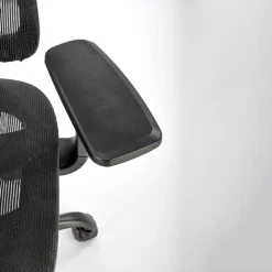 Sedia ufficio con ruote regolabile in tessuto nero Ferarra