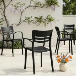 Set 4 sedie da giardino impilabile in polipropilene con braccioli nera Gemma