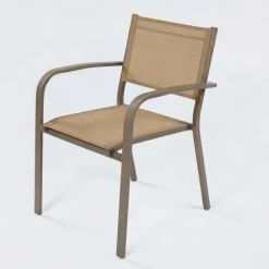 Set tavolo da giardino allungabile 200/300cm tortora + 6 sedie con braccioli tondi tortora Brezza