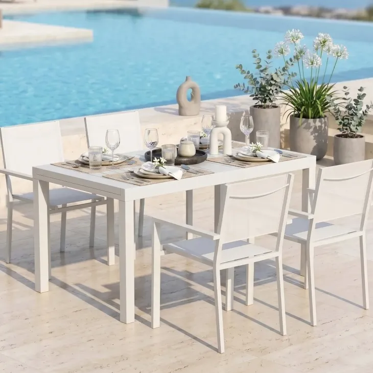 Set tavolo da giardino allungabile 160/240cm bianco + 4 sedie con braccioli quadrati bianco Brezza