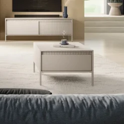Tavolino da salotto 68x48cm 1 cassetto beige cannettato Ciar