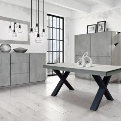 Tavolo 160/250cm allungabile grigio cemento gambe in antracite Hildago